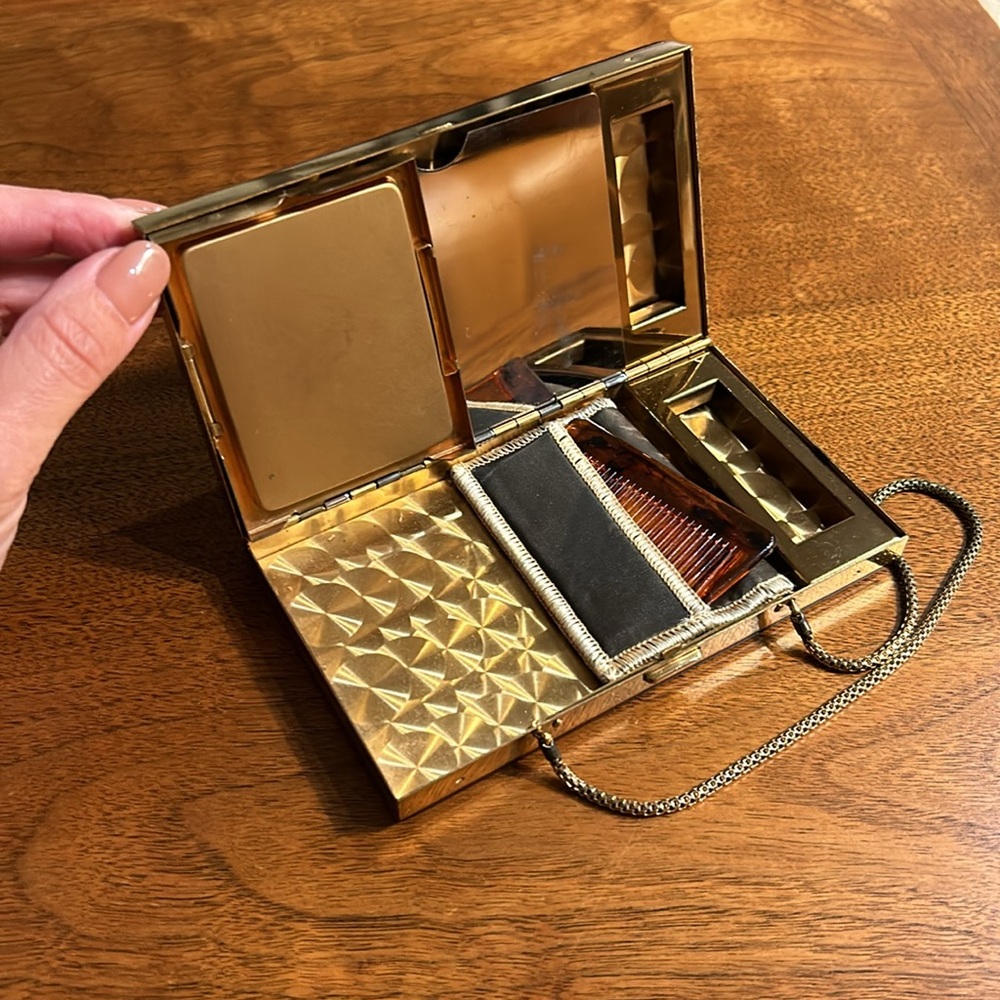 Wilardy MCM vintage lucite clutch - Picture 7 of 14